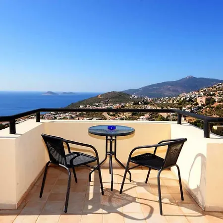 Gwendoline * Kalkan